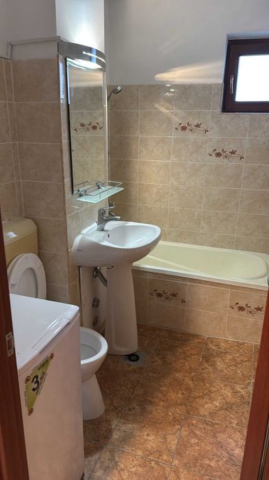 inchiriez garsoniera