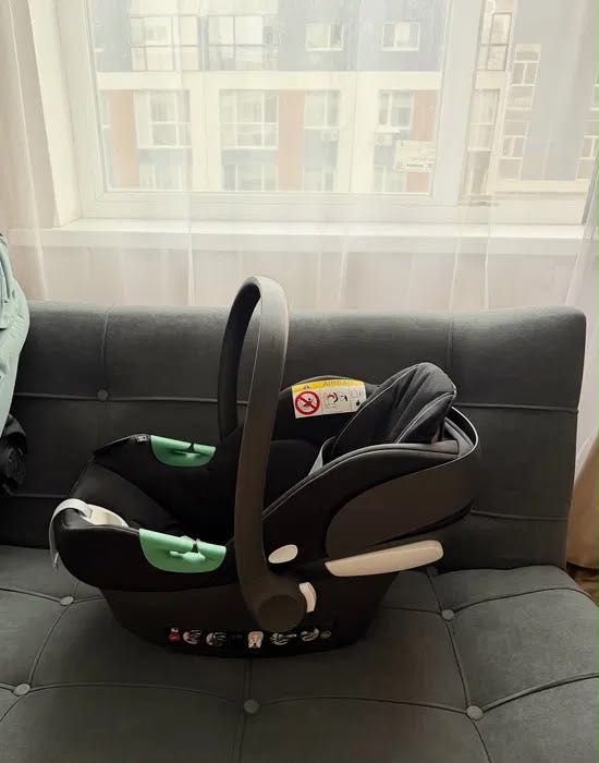 Продам авто люльку Cybex  Aton S2 I-size 0+
