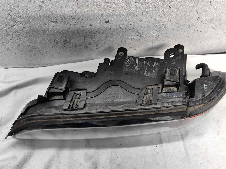 Оригинален фар БМВ 5 Е39   BMW 5 E39