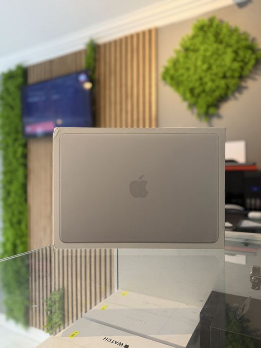 Macbook NEO Silver 256Gb/Nou/Garantie 12 luni @atsgsm.ro