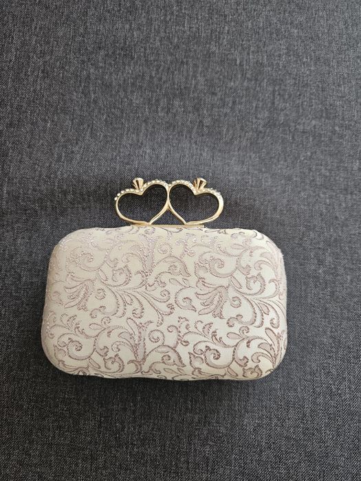 Модерна дамска чанта