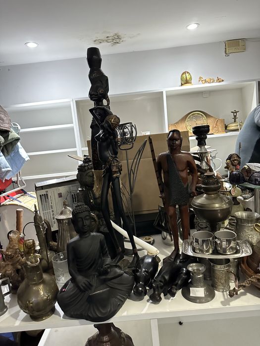 Lot Obiecte de arta, statuete, obiecte vechi anticariat, lichidare sto