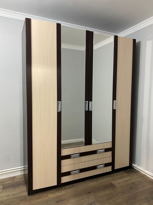 Продам шифоньер в хорошем состоянии