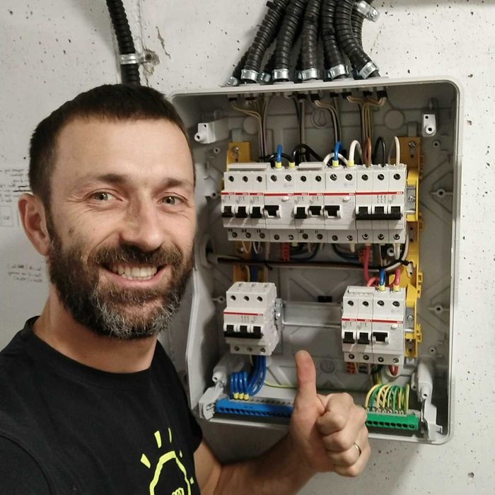 Электрик качественно, срочно, недорого.