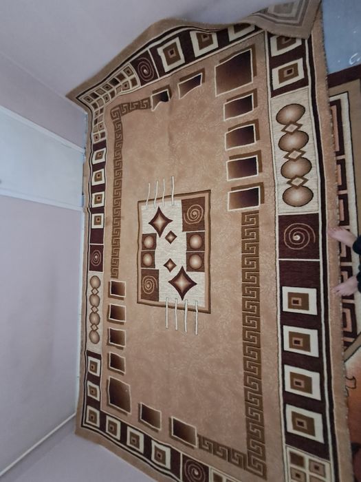 Gilam 3 x 5.5 metr sotiladi