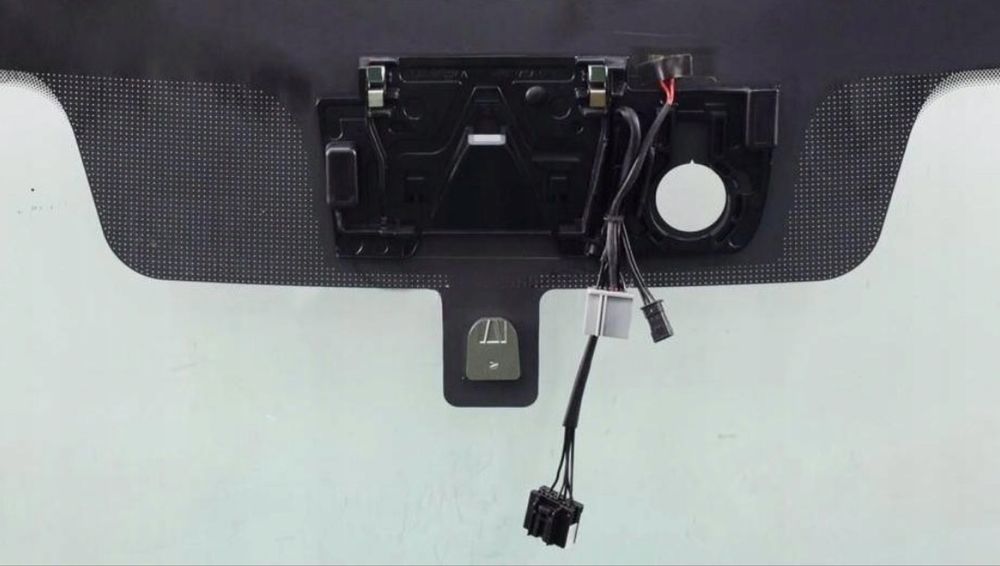 Предно стъкло Ford F150 2018+