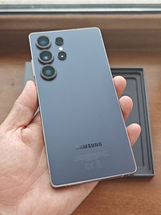 Samsung S25 Ultra 256Gb идеальный