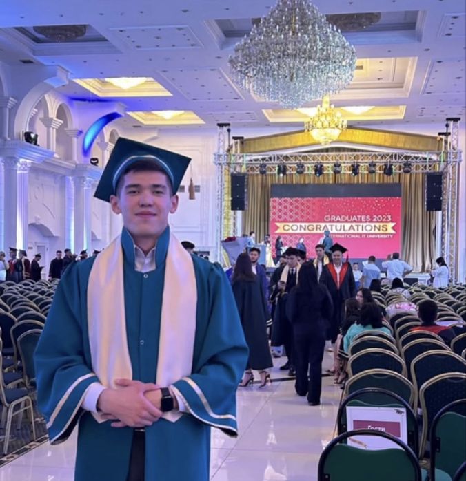 Мантия выпускника