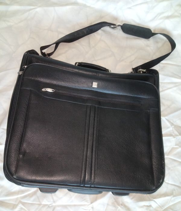 Кожаная сумка-чемодан