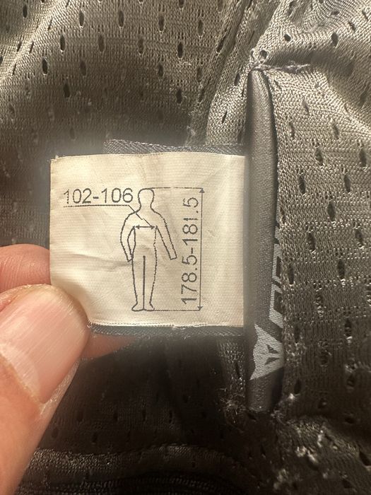 Dainese Super Race Перфорирано Кожено Яке - Размер 52