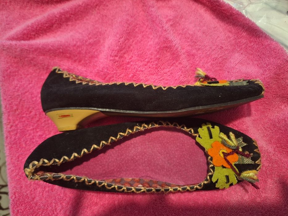 Обувки за народна носия 40/41 н. -  30 лв