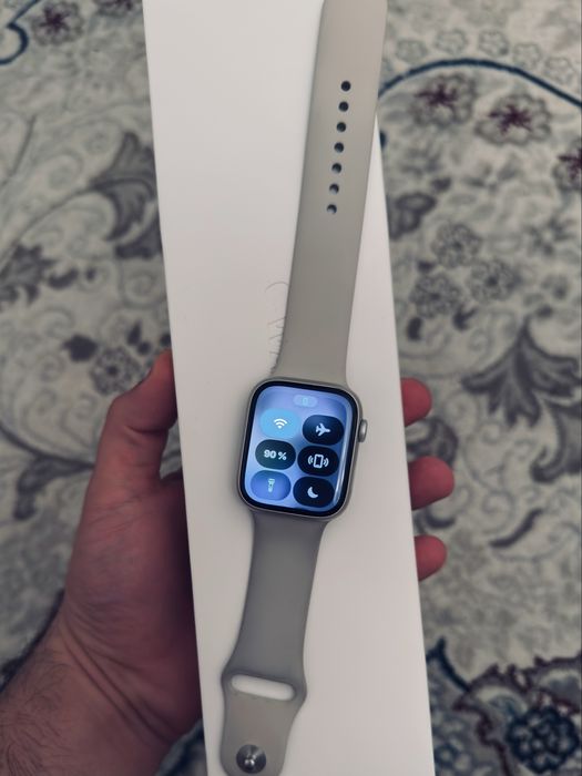 Apple watch 8 Silver