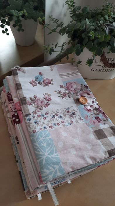 Ръчно изработени подвързии за книги и таблети