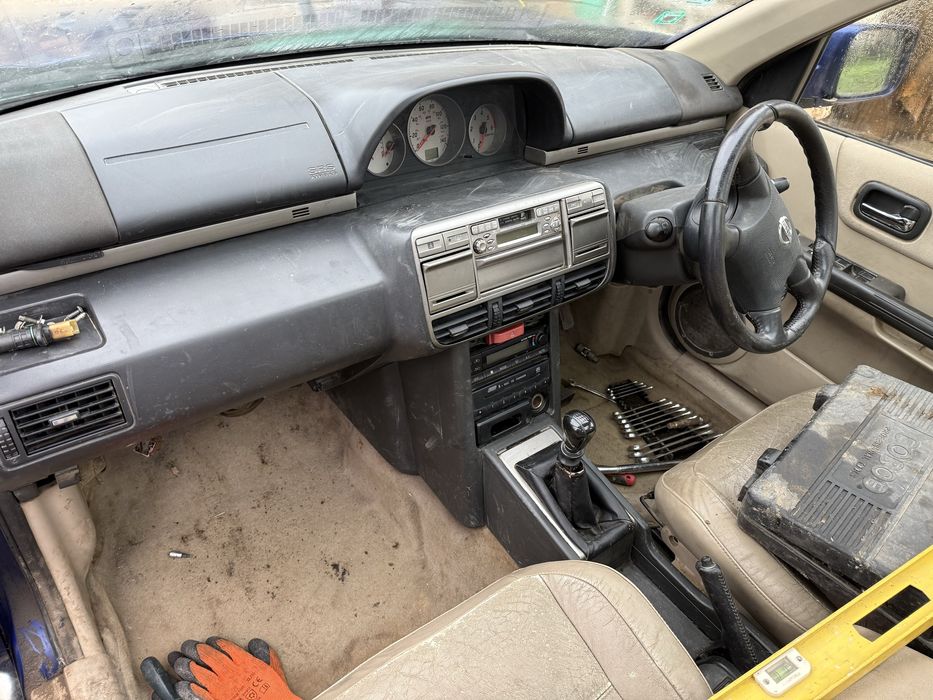 Nissan x trail на части