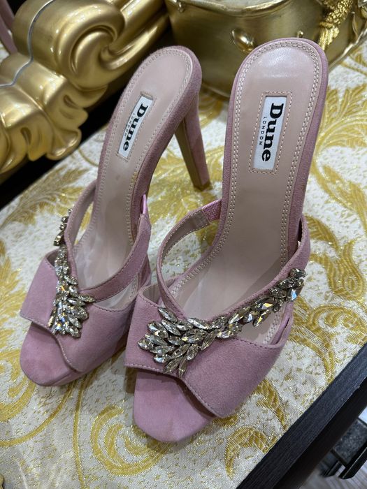 Шлепки замшевые , покупала в загранице