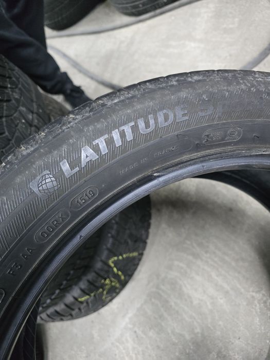 2 Броя 255/45/20 Michelin 7mm