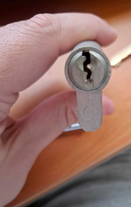 Патрон за врата Q-line 45/60