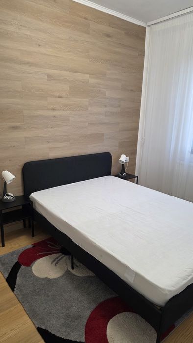 Închiriez studio cu un dormitor