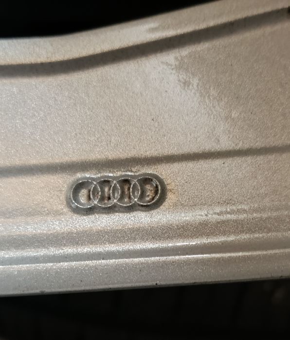 Оригинални джанти с гуми летни 21 цола за Audi Q7 SQ7 дот 2022г