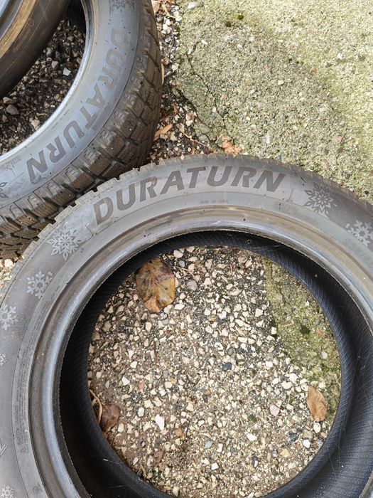 235/55/19  Duraturn mozzo