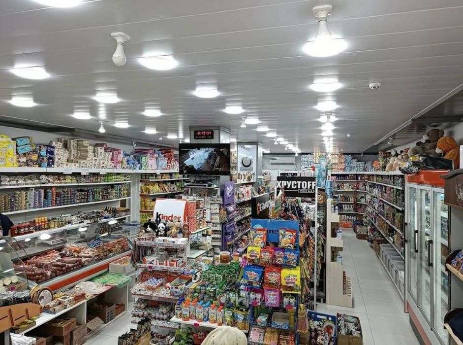 Продаются 2-нежелых помещения под бизнес в новостройке