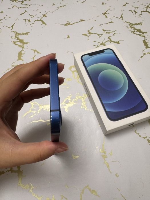 iPhone 12, в хорошем состоянии