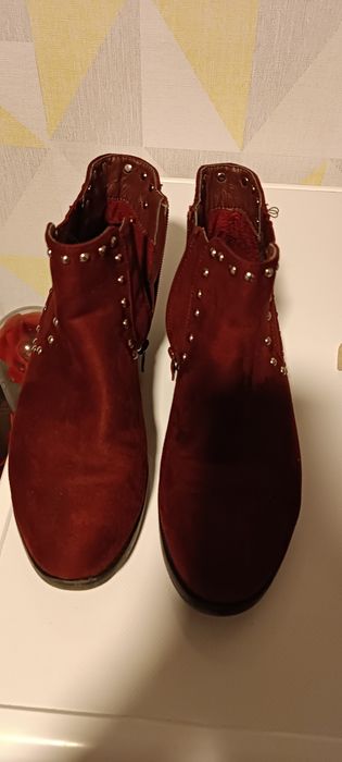 Дамски велурени боти