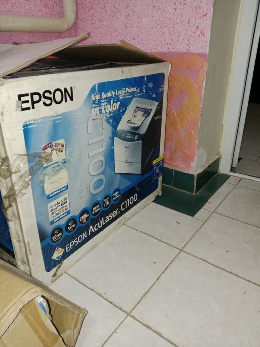 Принтор ,EPSON Aculaser C1100laser C 1100 бу