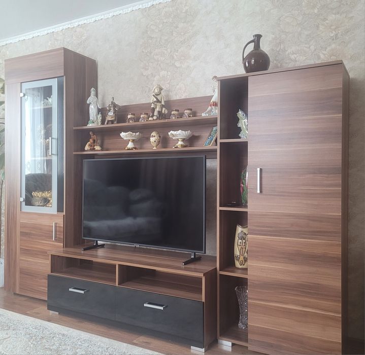 Продам стенку , длина 270см