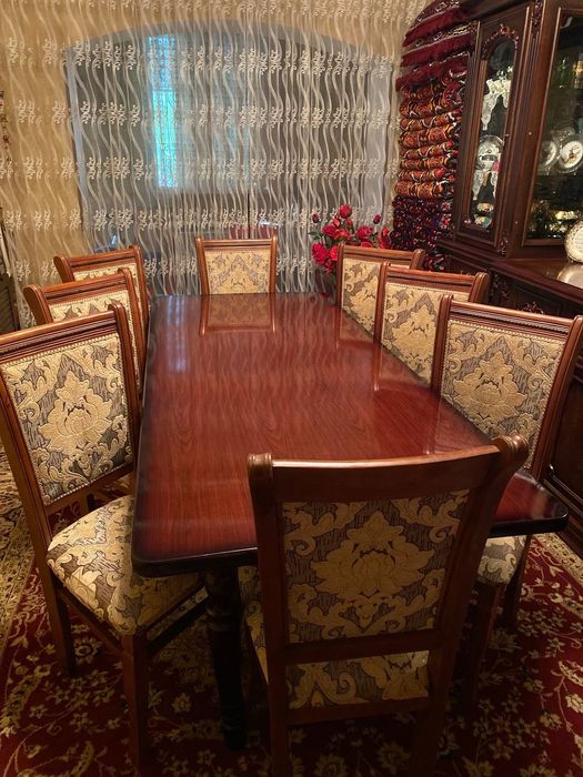 Стол стул сотилаюи