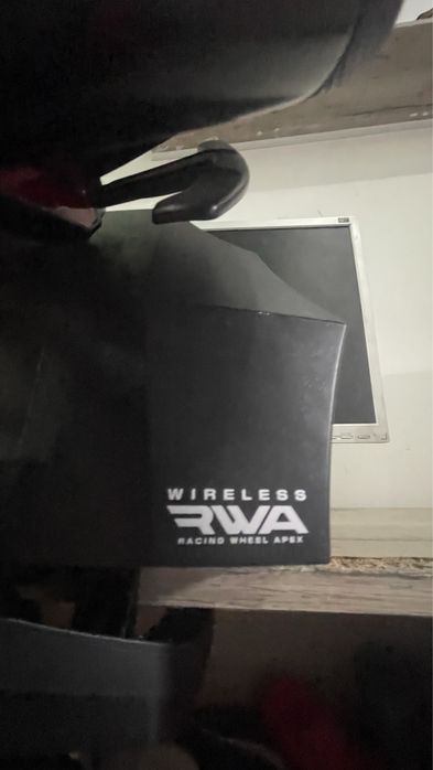 vand urgentVolan HORI wireless pentru ps4 vand sau schimb