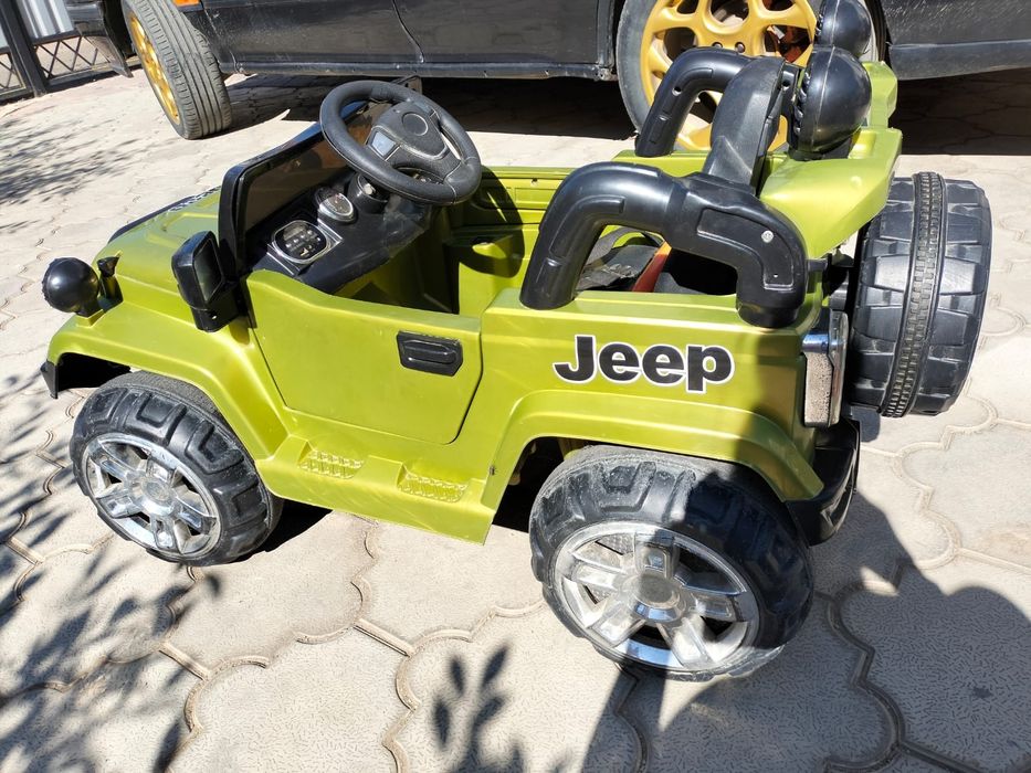 Детская музыкальная машина