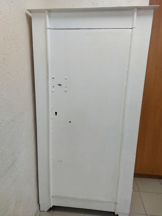 Продам металлический сейф