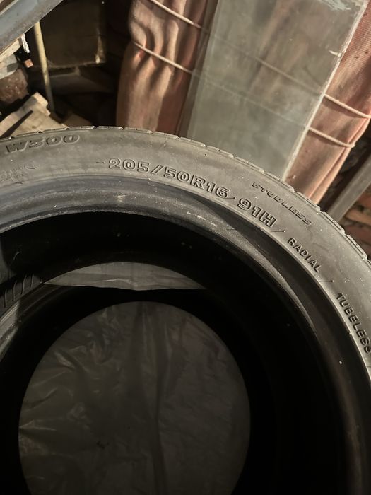 Продам резину R16