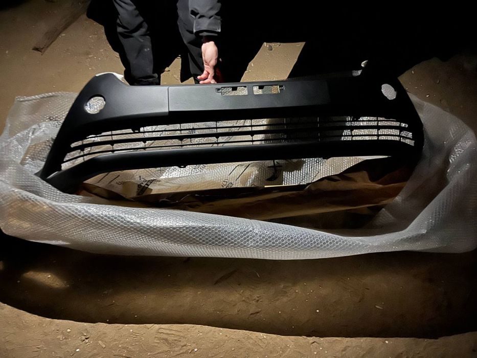 Toyota Rav4 Бампер новый оригинал