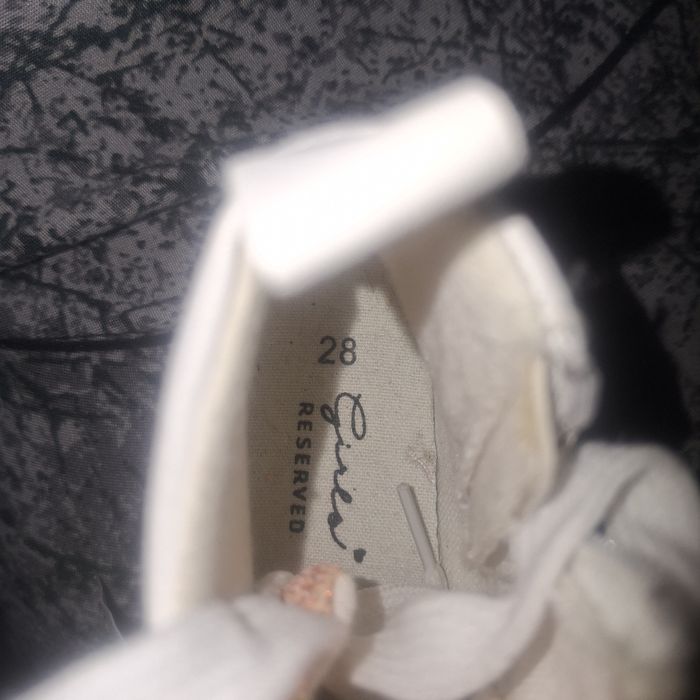 Обувки Reserved, 28 номер