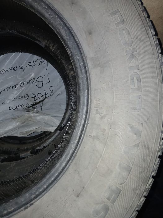 Продам комплект резины Нокиан r16
