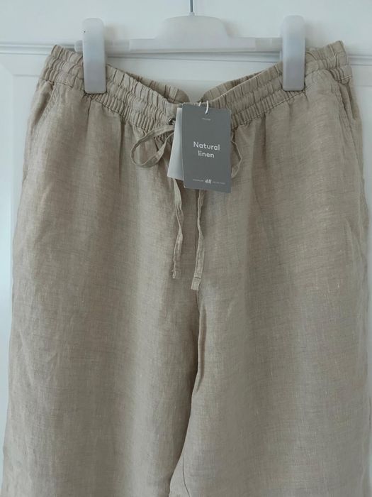 Pantaloni noi din in H&M 60lei, preț inițial 130lei