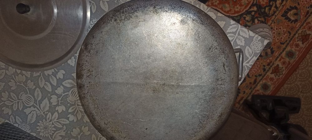 Продаю советскую алюминиевую кастрюлю