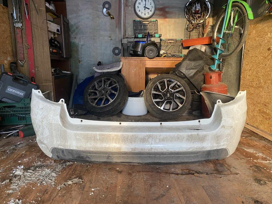 Гранта фл задний бампер лригинал