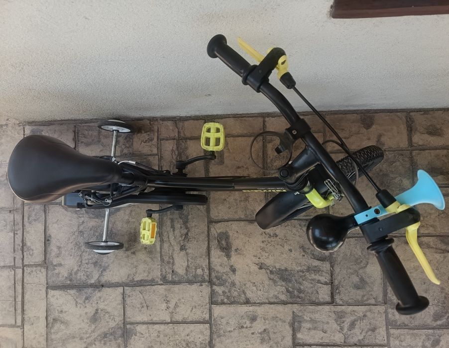 Детскo колело Decathlon B'Twin Dark Hero 500