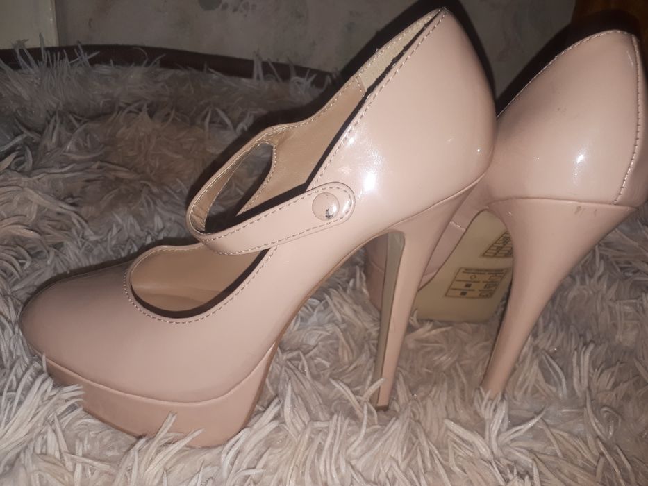 Forever 21, Лабутены, 35,5-36