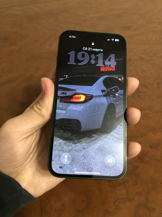 Продам iphone 13 128gb