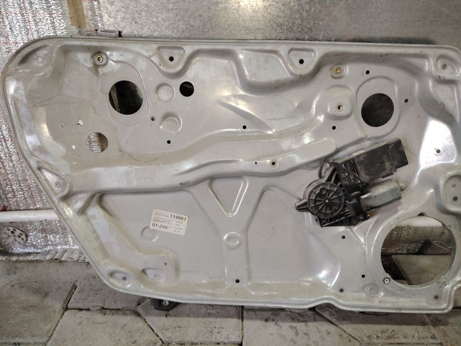 Стоклоподьемник пассат б5+