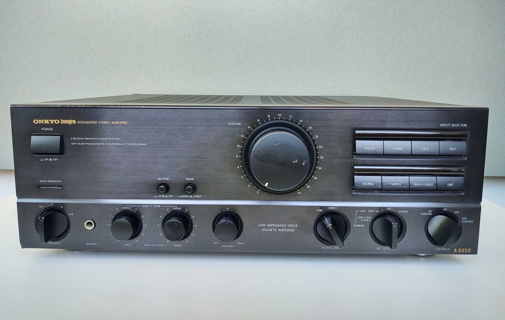 Amplificator stereo Onkyo Integra A8650