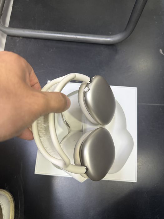 AirPods Max   With Smart case