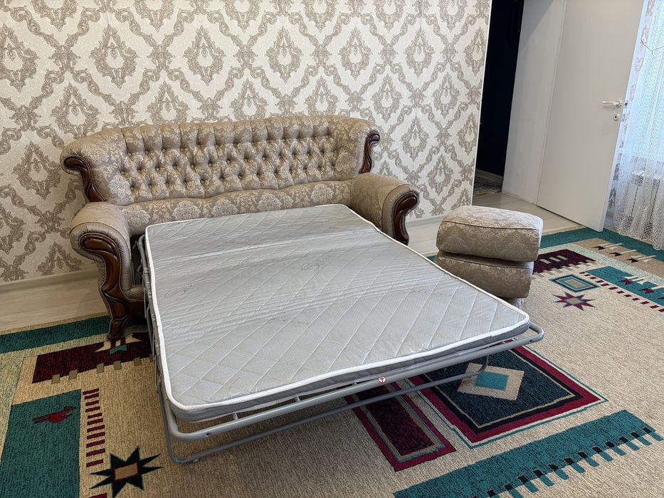 Продам комплект диванов