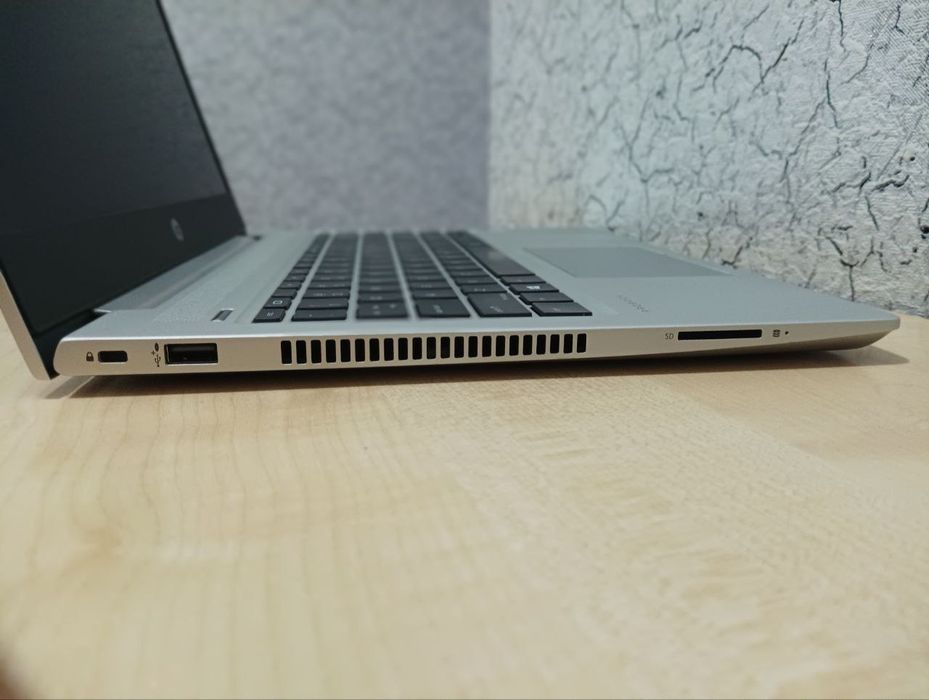 HP ProBook 445 G7 14" IPS FHD / RYZEN™ 5 4500U / 8GB DDR4 / 256GB NVMe
