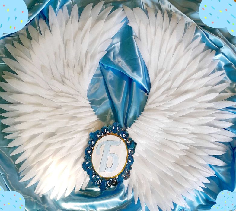 Изработваме крила и гипсови рамки за декорация