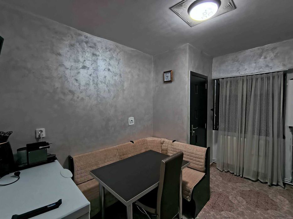 Apartament cu 3 camere